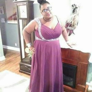 Prom dress it has been worn once and thats all